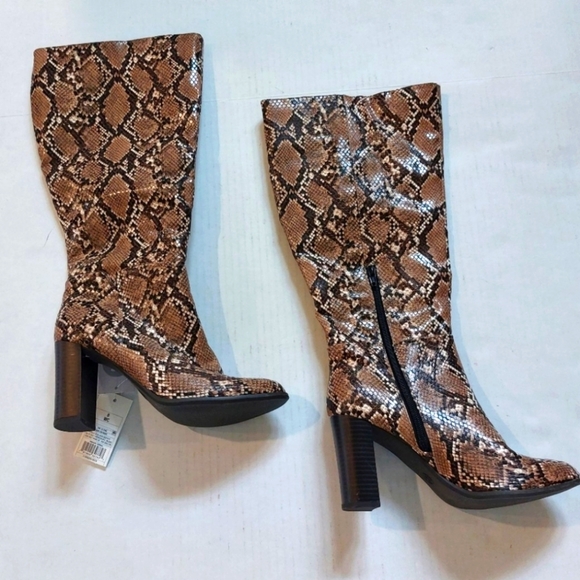 a.new.day Women's Brown Faux Leather Snake skin Boots Size 8M NWT - Picture 1 of 13